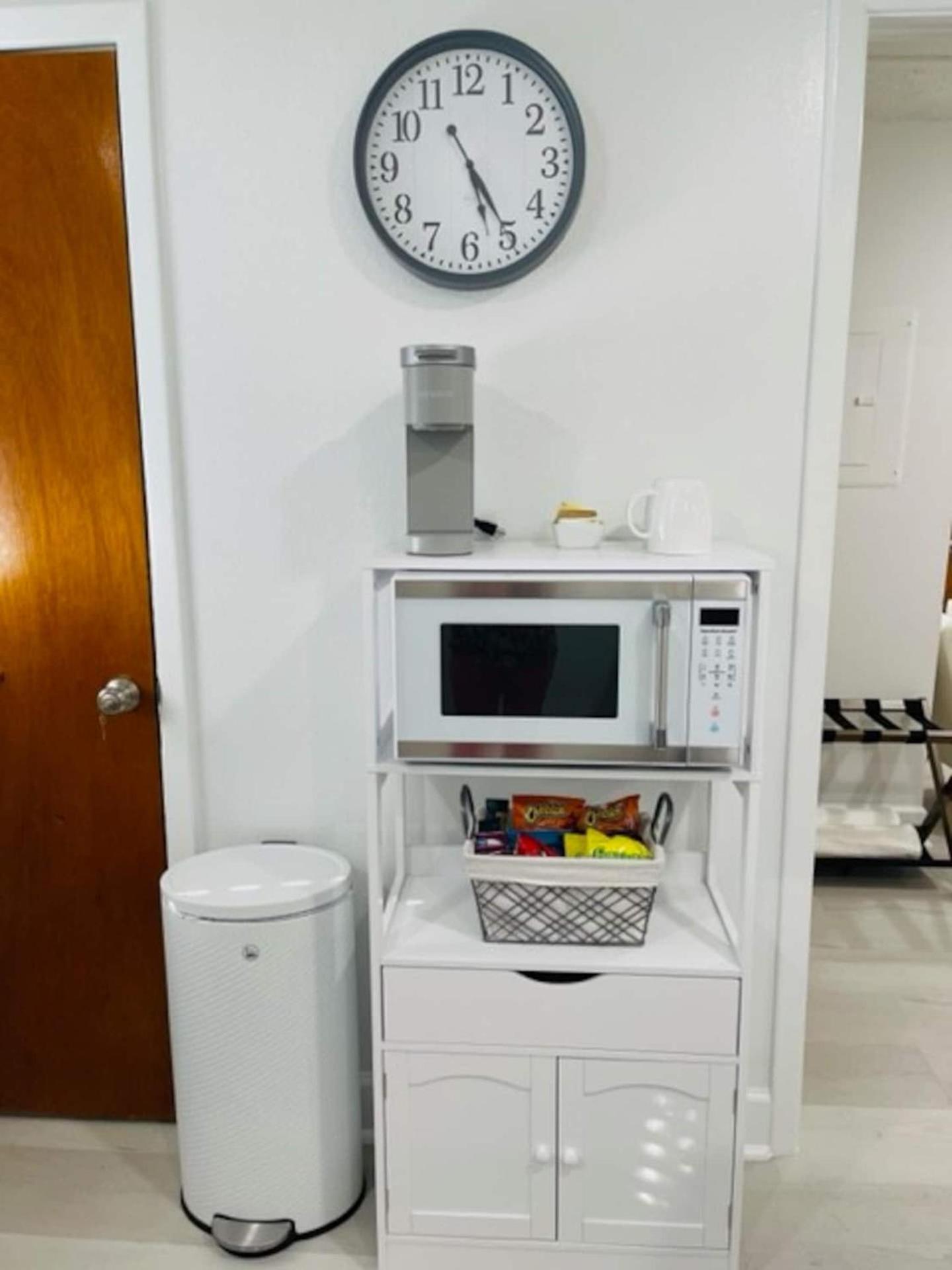 Walk Everywhere! 1-Bedroom Gem In Downtown Hub 新里奇港 外观 照片