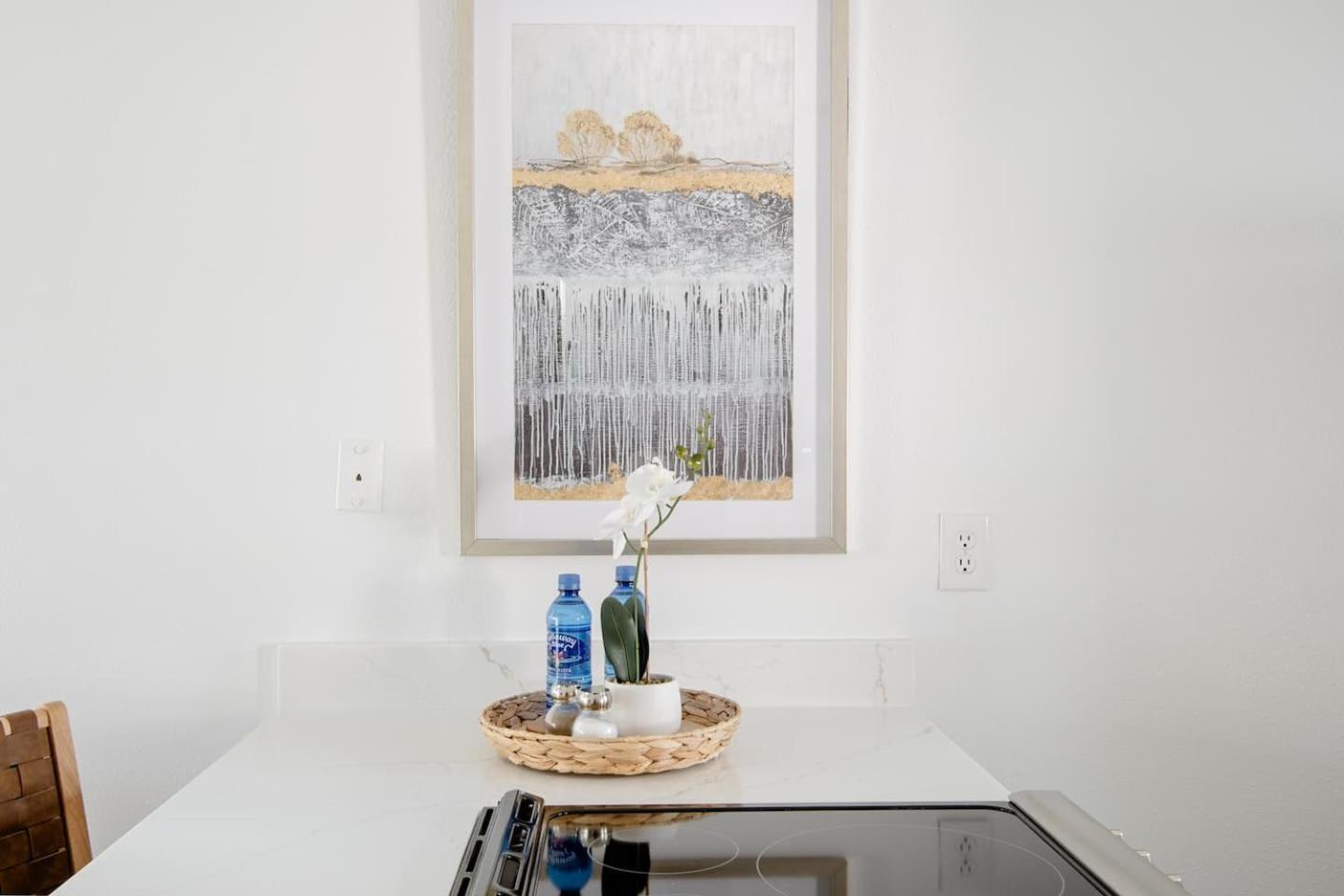Walk Everywhere! 1-Bedroom Gem In Downtown Hub 新里奇港 外观 照片